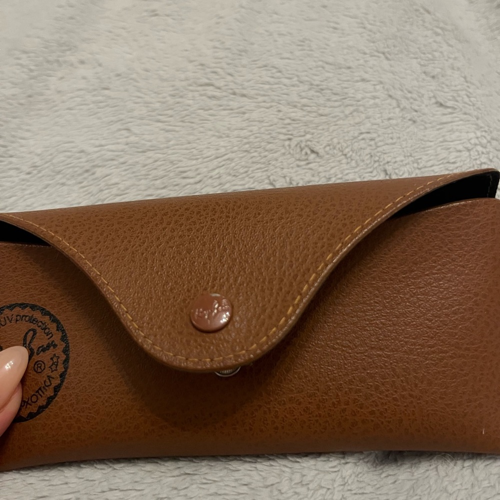Limited Edition Raybans - Picture 2 of 4